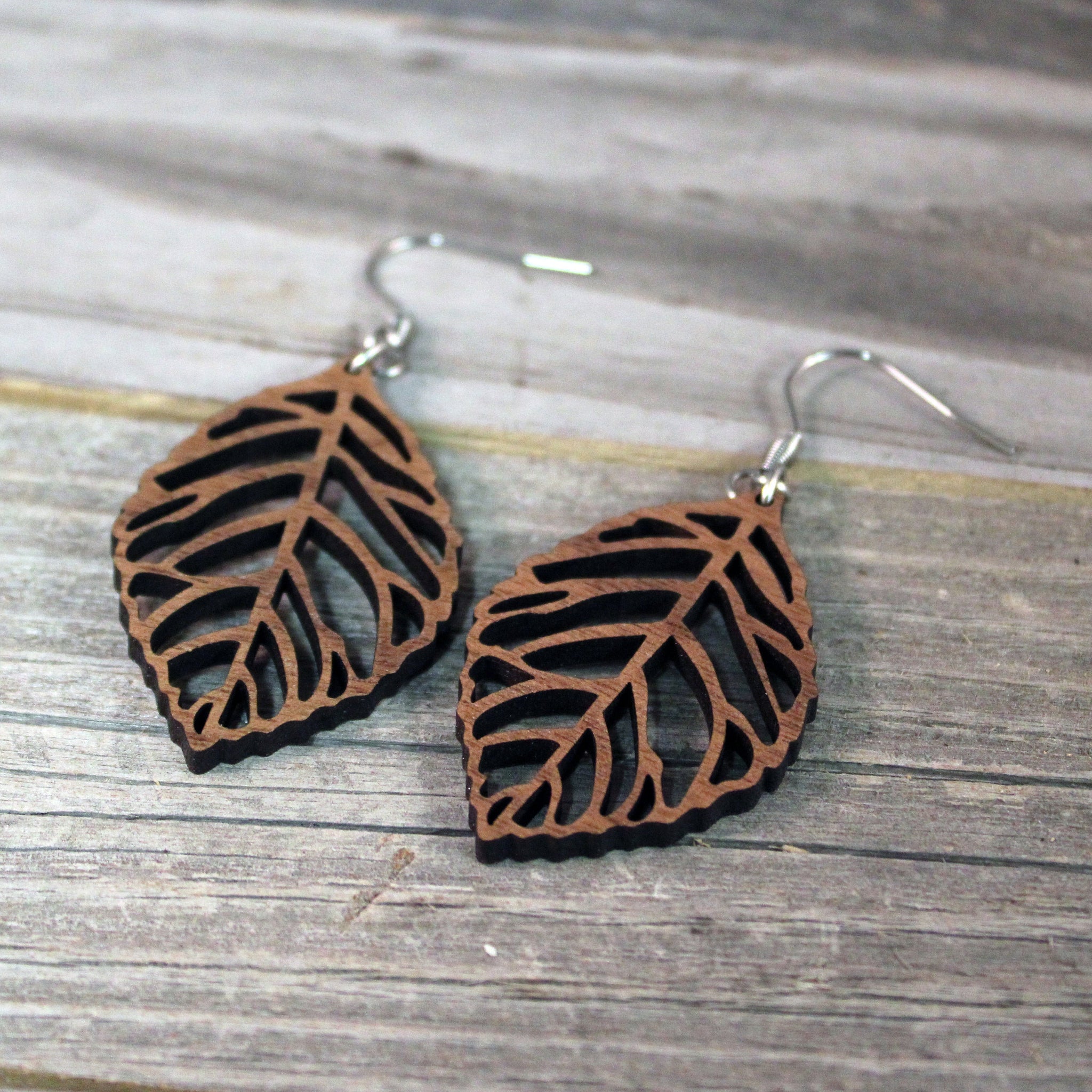 Wooden Earrings / Wooden Leaf Dangle Earrings / Bridesmaid Earrings / Leaf Earrings / Lightweight Nature Leaves from Wood / Hypoallergenic